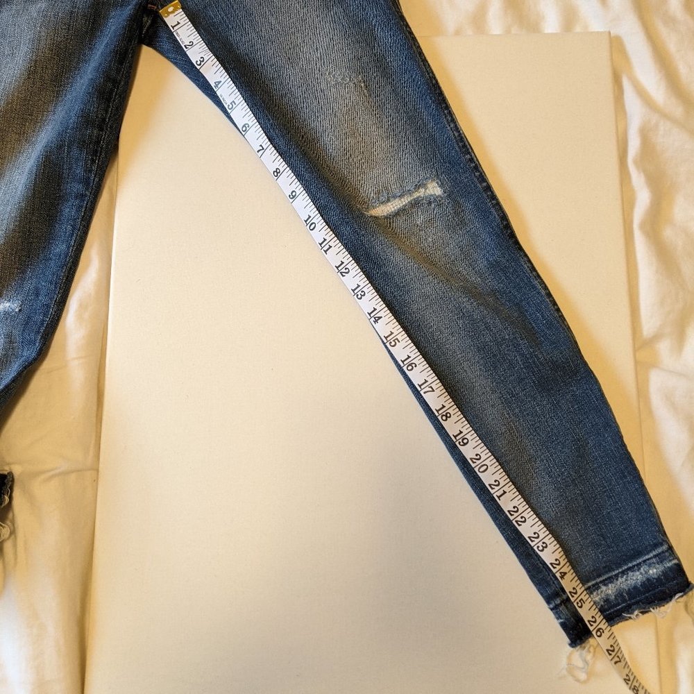 Madewell Petite 9" Mid-Rise Skinny Jeans - Picture 2 of 9